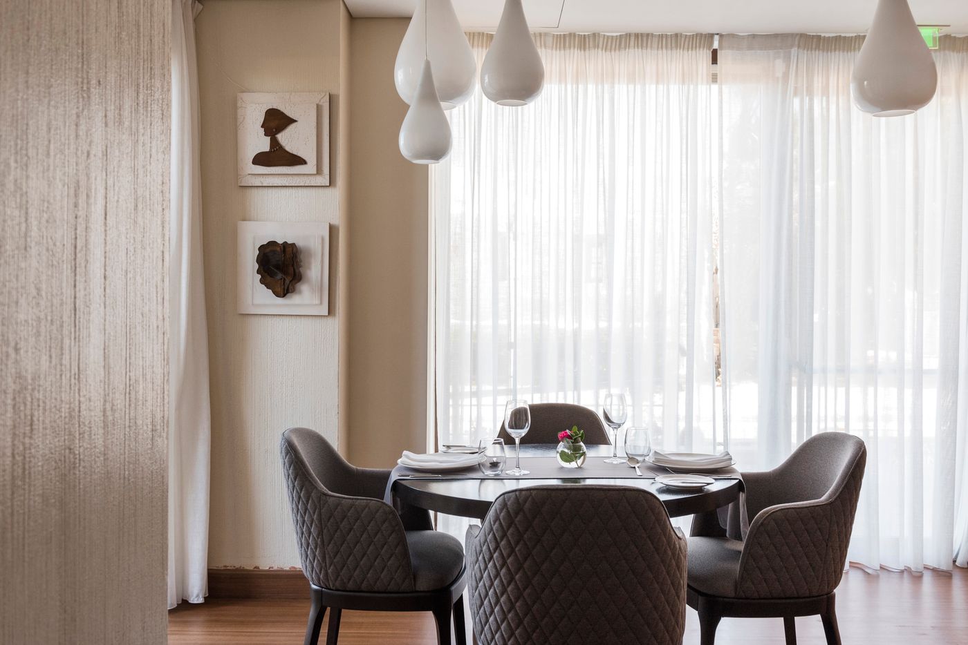 Bellevue-Suites-Restaurant-11