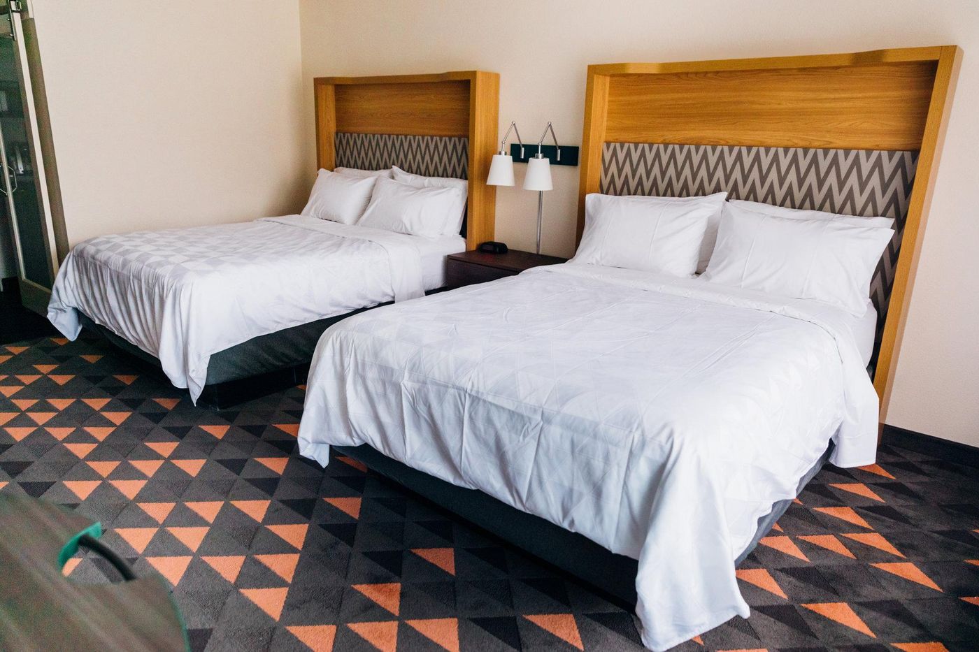 Holiday Inn & Suites Phoenix-Mesa/Chandler-United States-MESA-Room-9