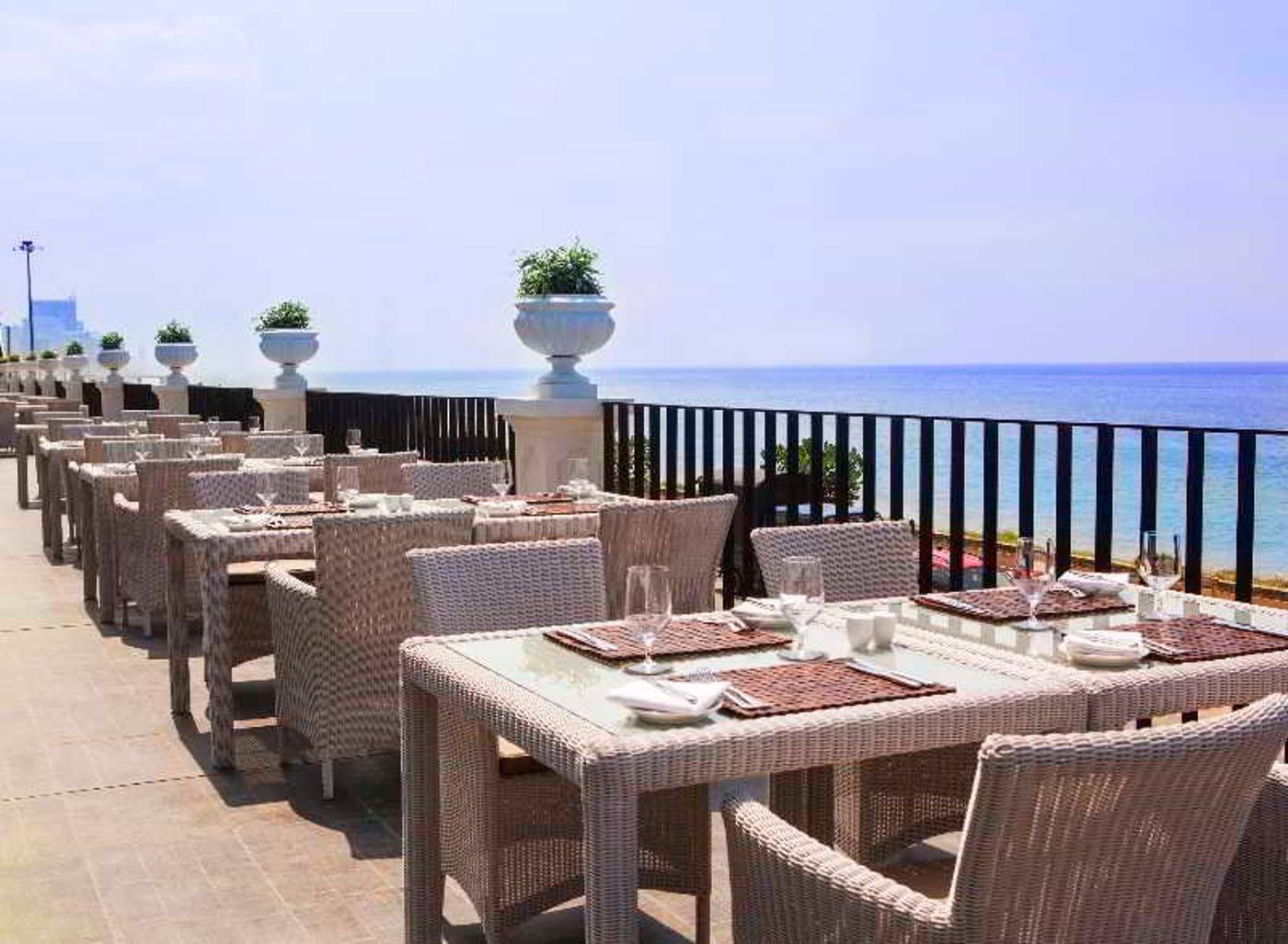 The-Kingsbury-Restaurant-16