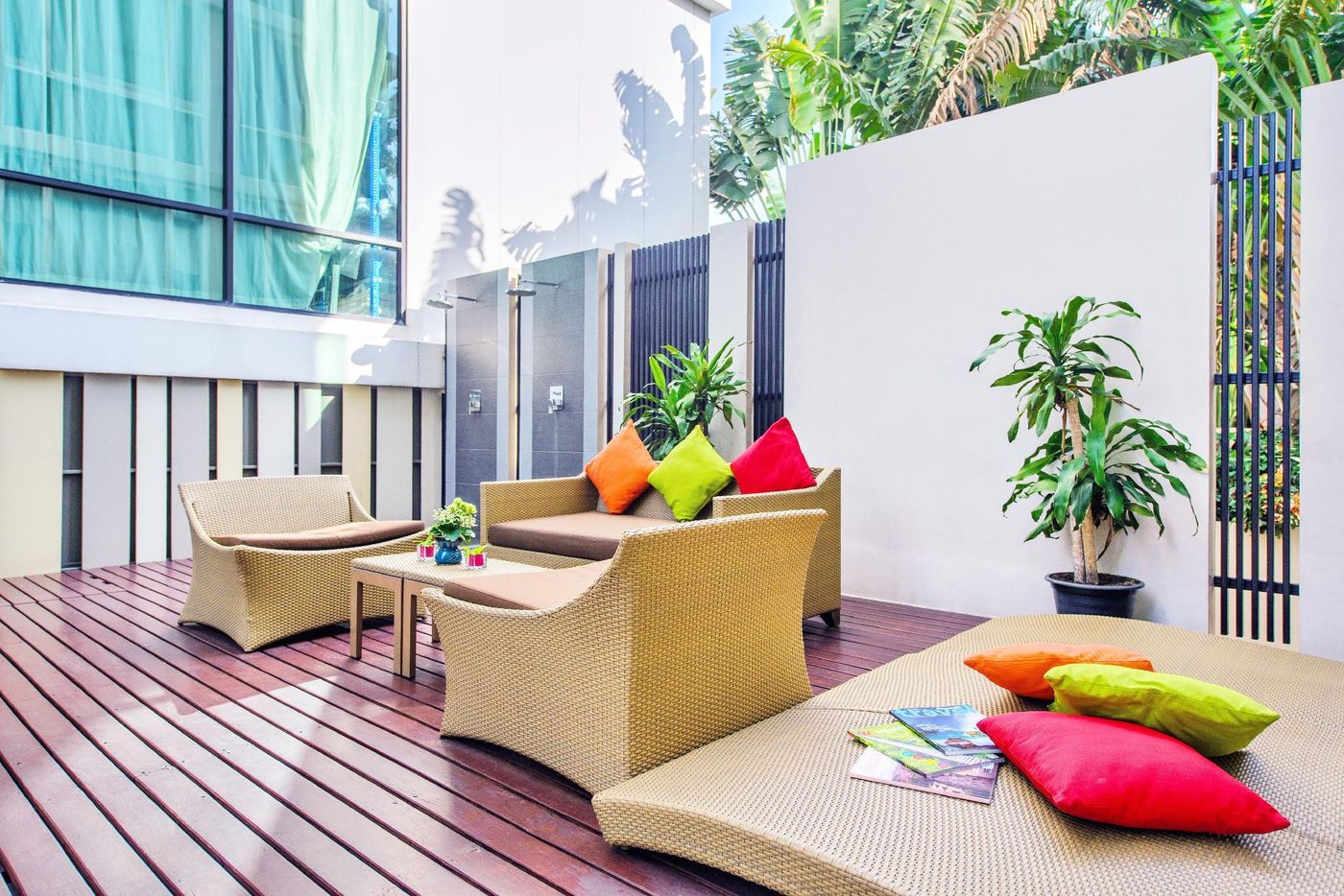 Mida-Hotel-Ngamwongwan-General-view-24