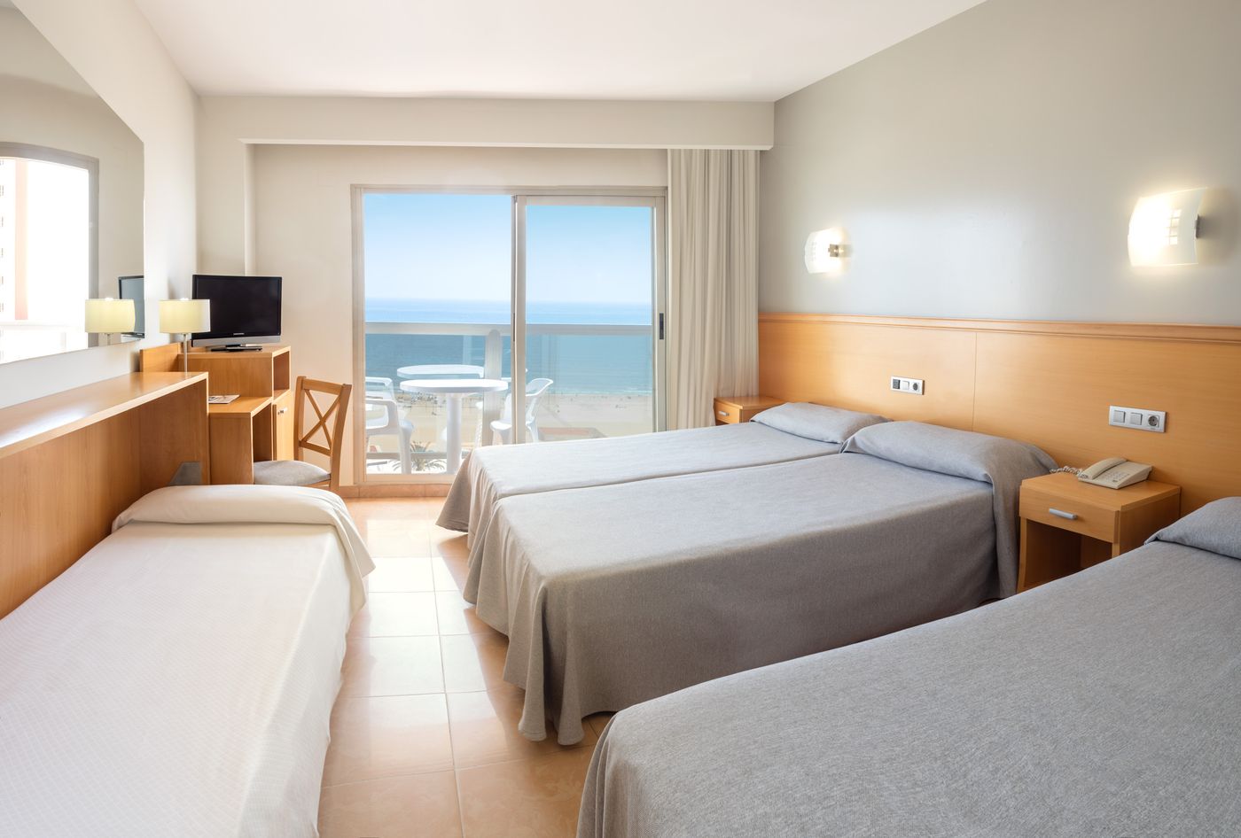 RH-Gijon-Gandia-Room-6