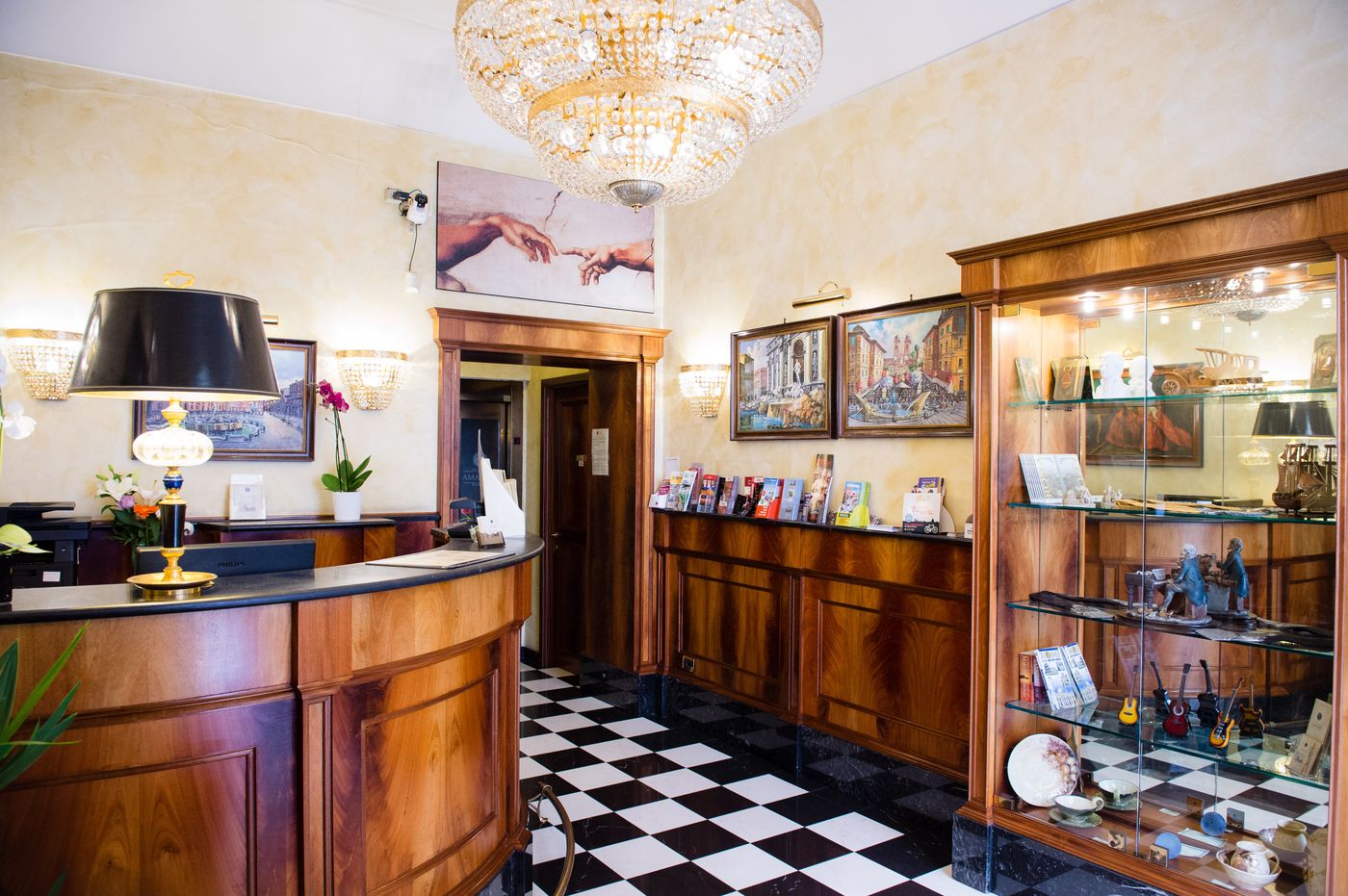 Amadeus-Italy-Roma-Lobby-1