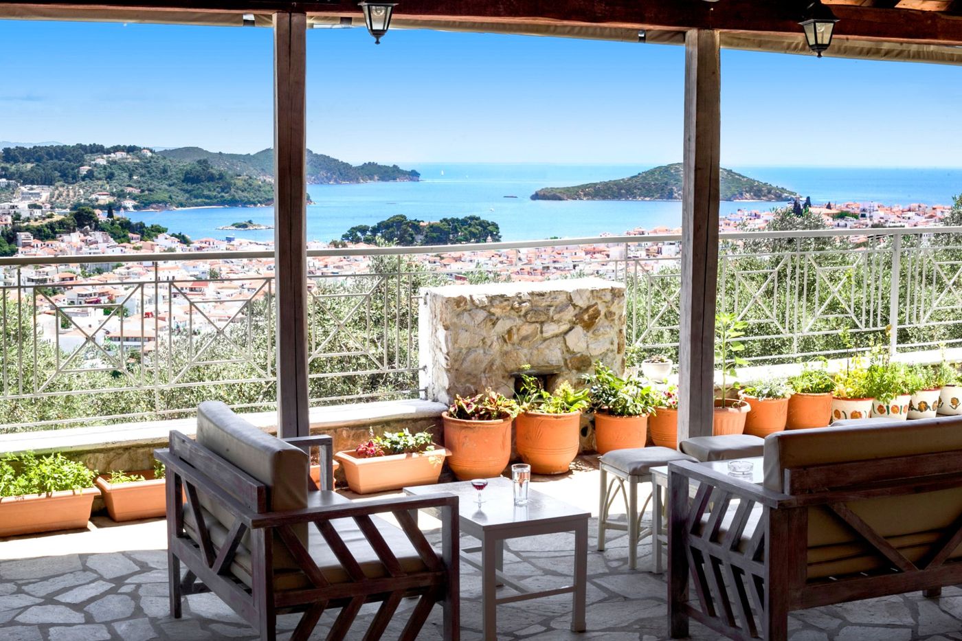 Blue-Horizon-Studios-Bar-28