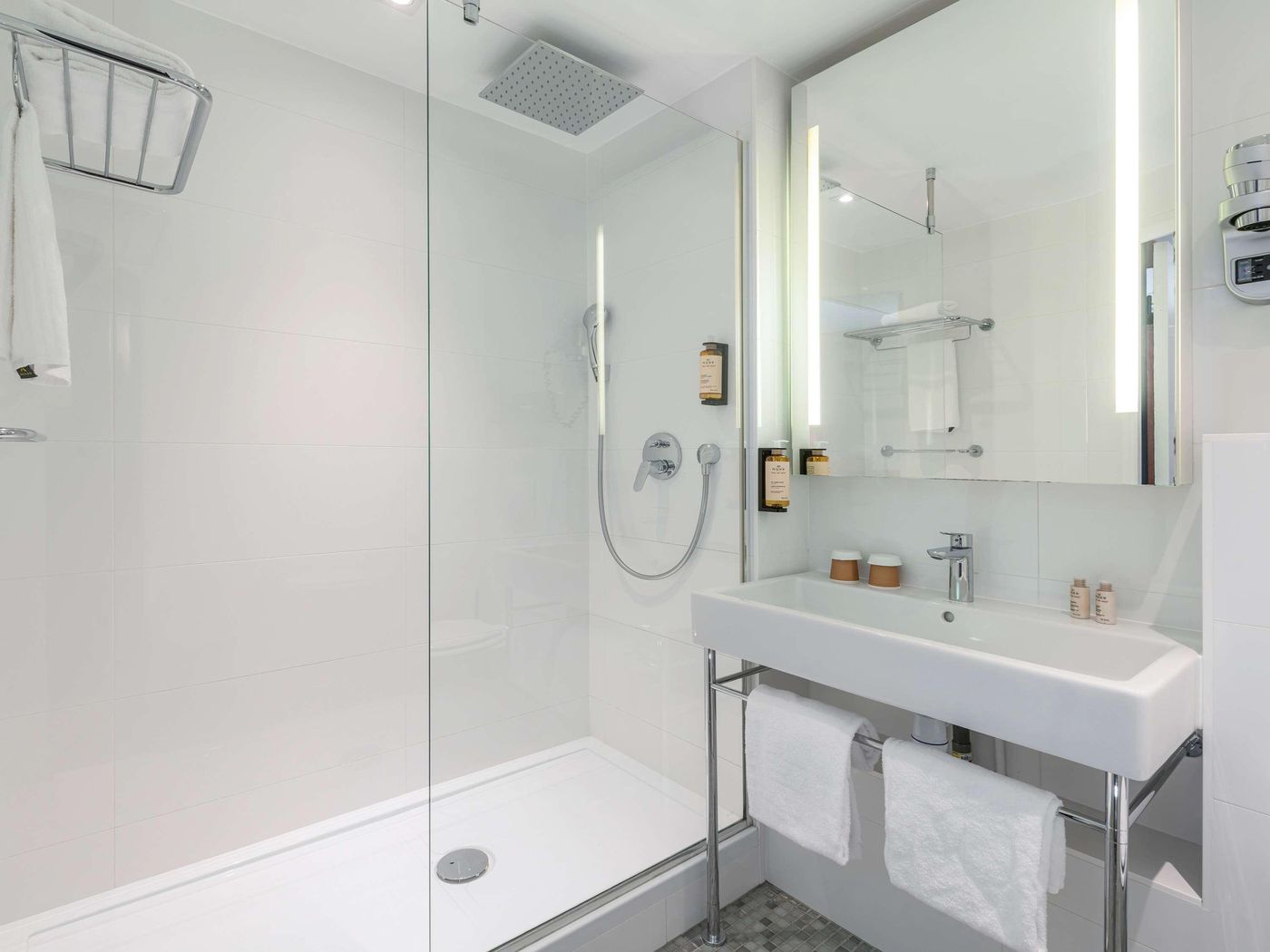 Holiday-Inn-Paris-Montparnasse-Pasteur-Room-39