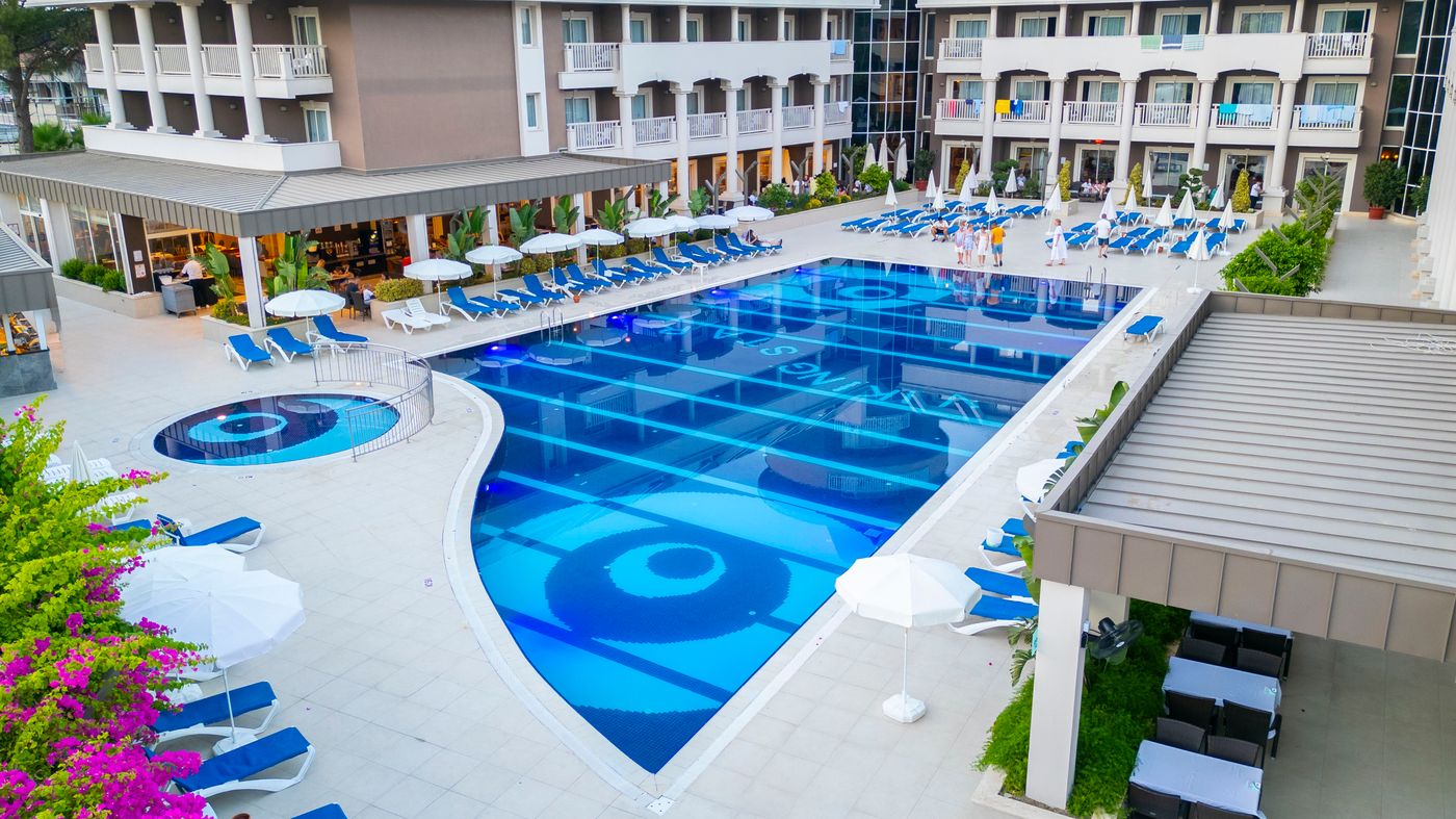 Viking-Star-Hotel-Pool-5