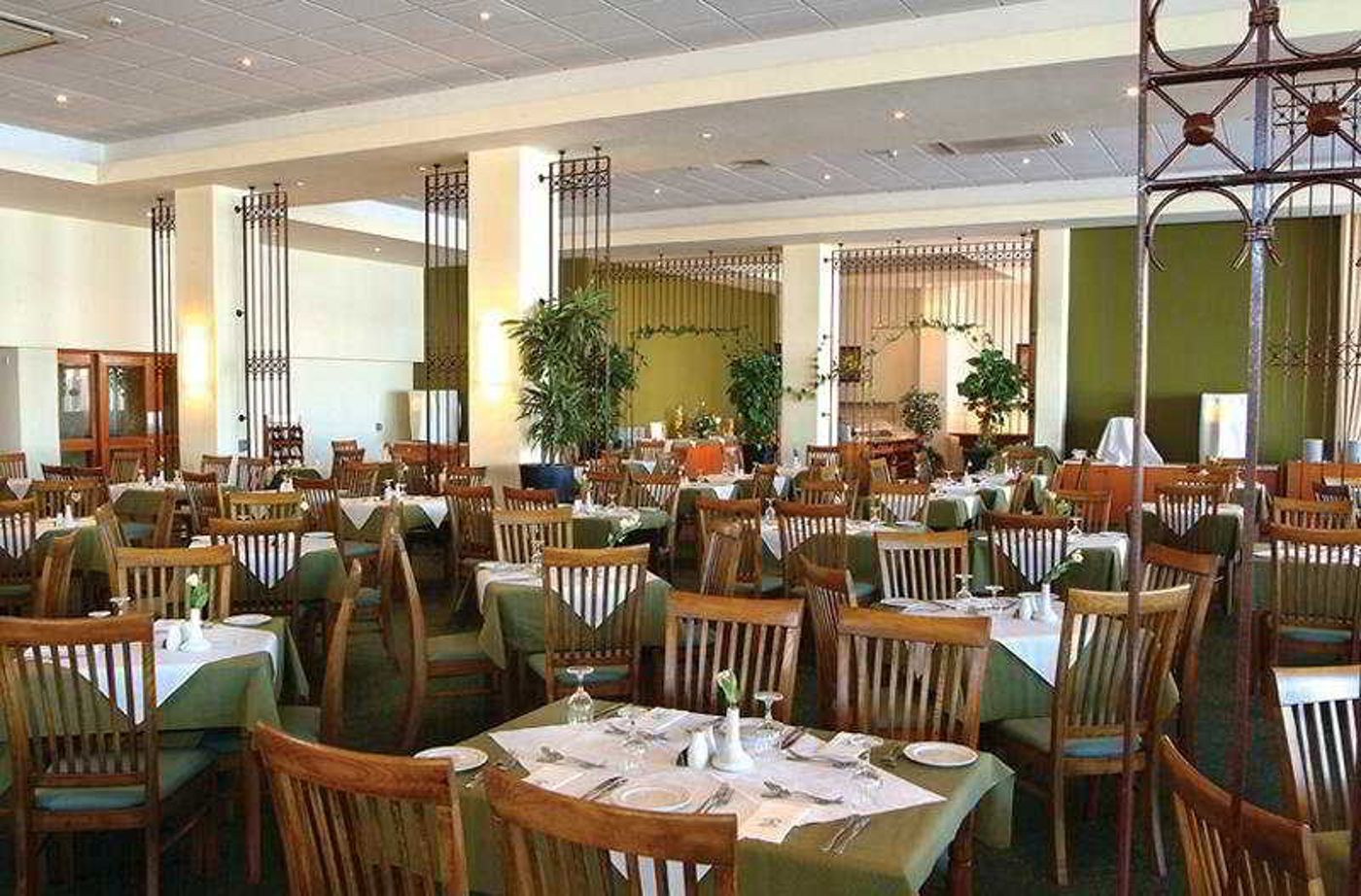 Sentido-Kouzalis-Beach-Restaurant-9