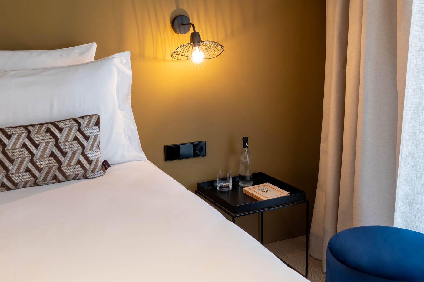 9Hotel-Opera-Room-10