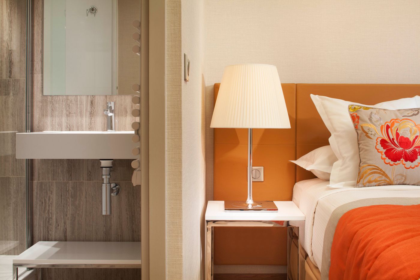 Tourisme-Avenue-Room-26