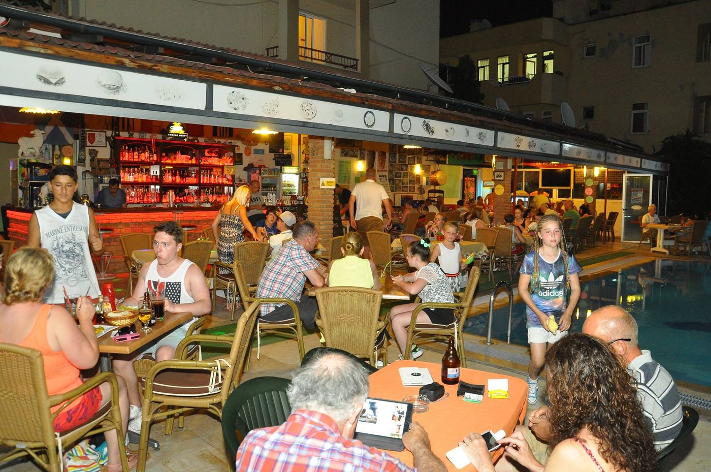 Albatros-Apartments-Restaurant-12