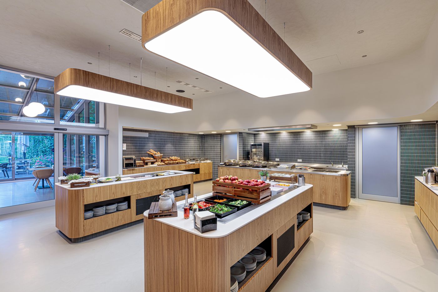 Holiday-Inn-Prague-Congress-Centre-Restaurant-41