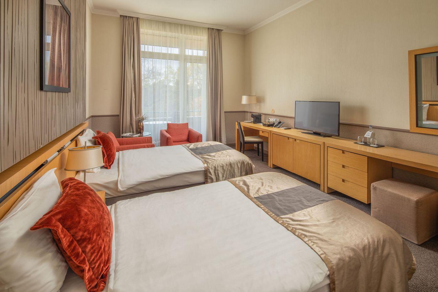 Mamaison-Hotel-Andrassy-Budapest-Room-5