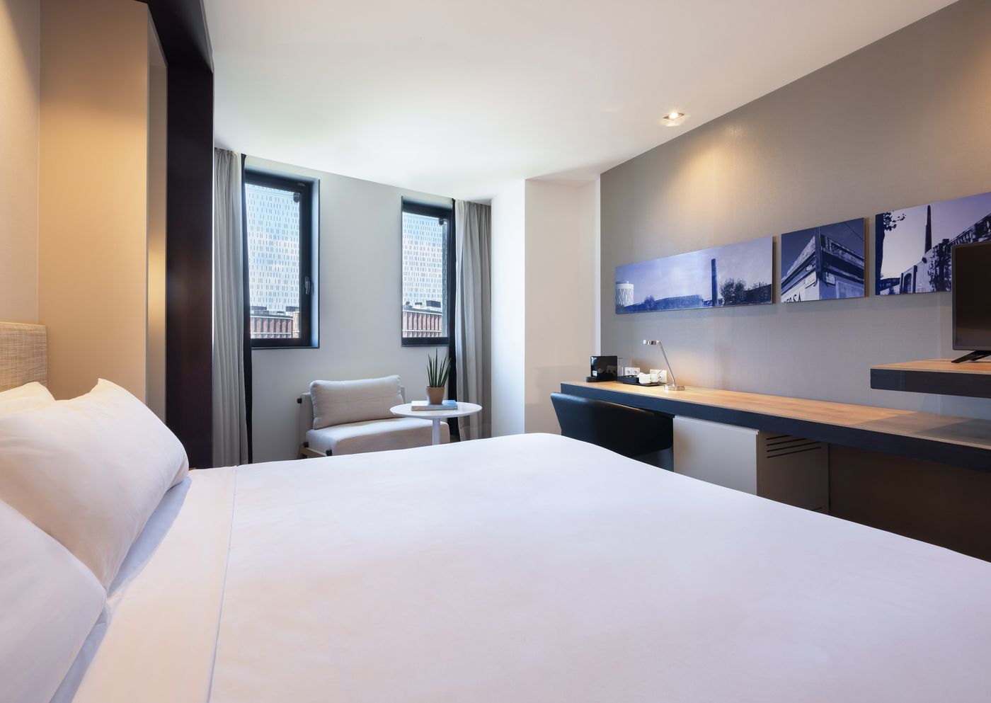 Hotel Barcelona Condal Mar, managed by Meliá