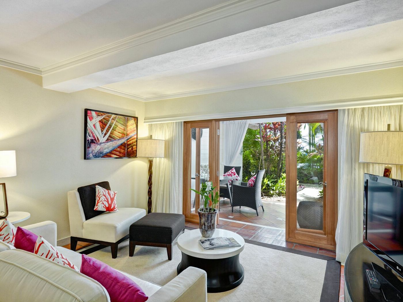 The House by Elegant Hotels