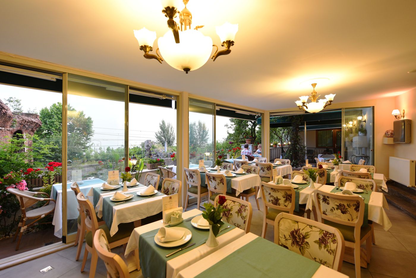 GLK-Premier-Sea-Mansion-Suites---Spa-Restaurant-39