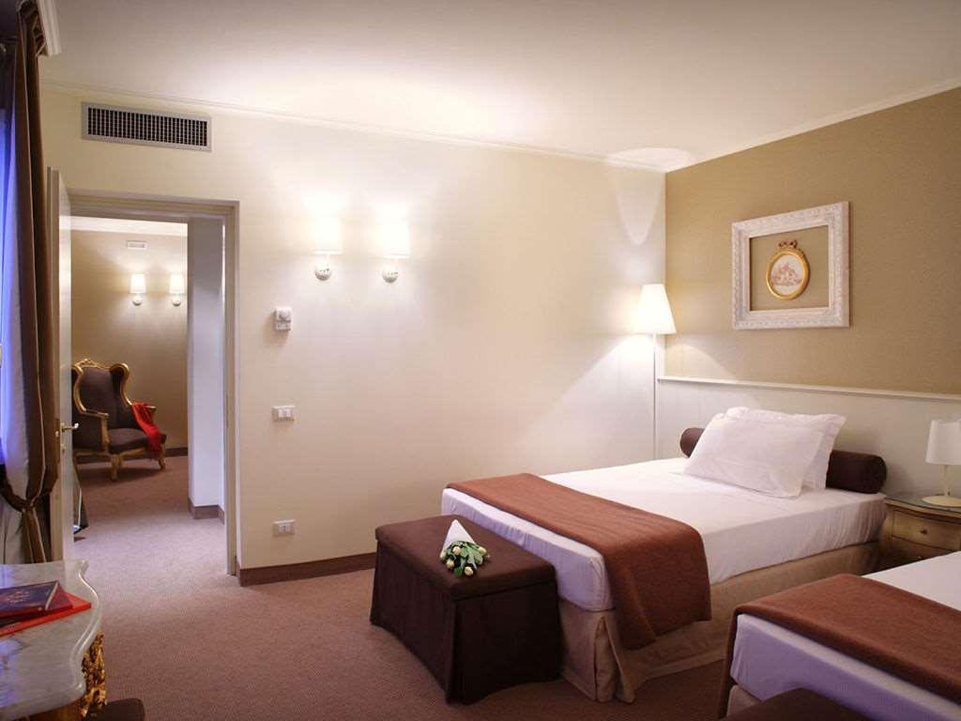 Best-Western-Hotel-Canon-d-Oro-Room-45