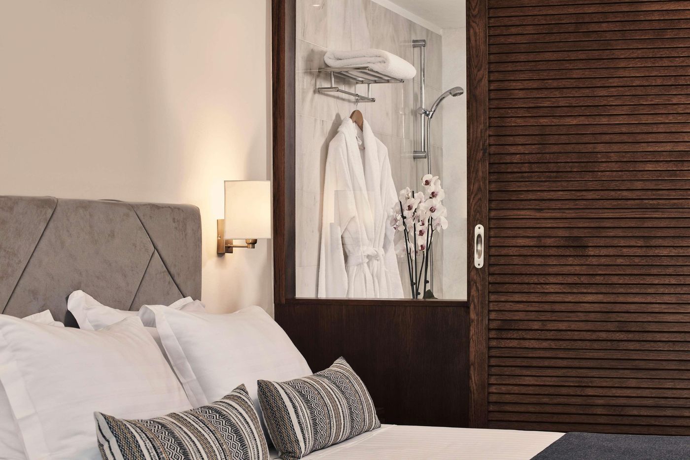 Kontokali-Bay-Room-46