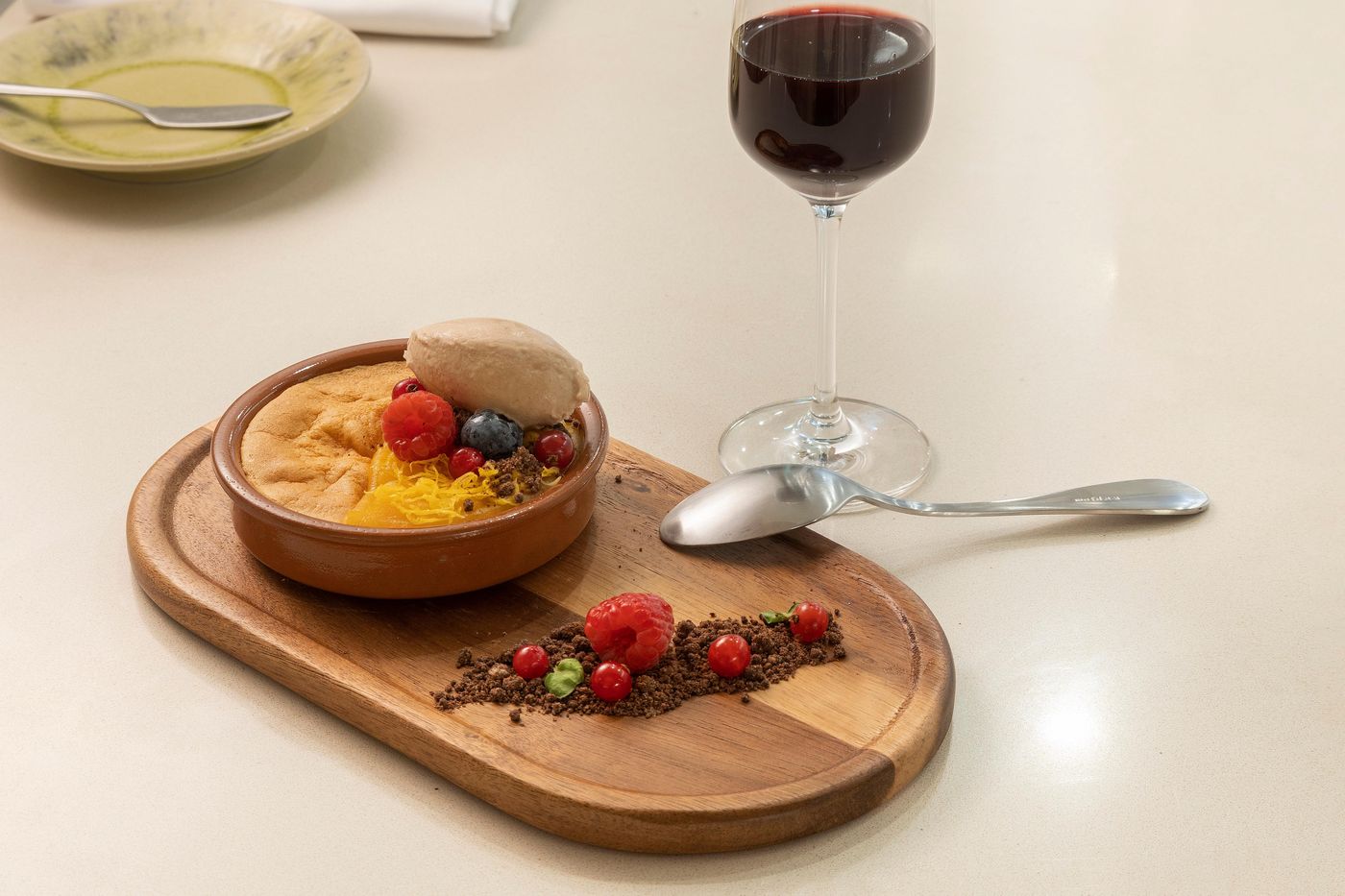 Crowne-Plaza-Caparica-Lisbon-Restaurant-50