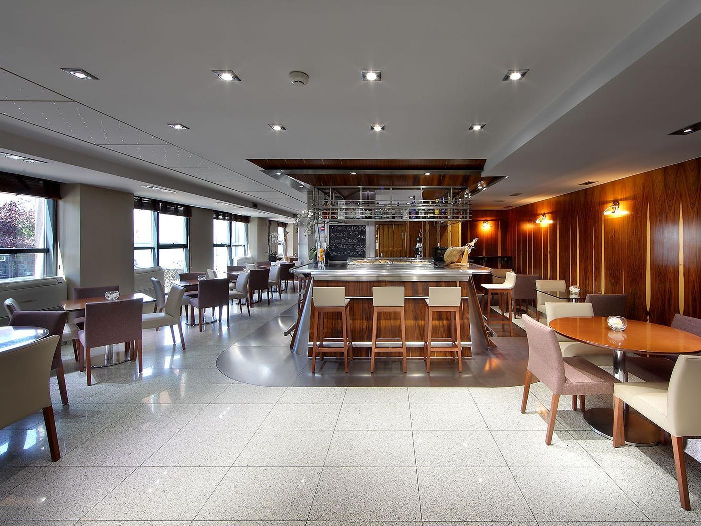 Exe-Plaza-General-view-14