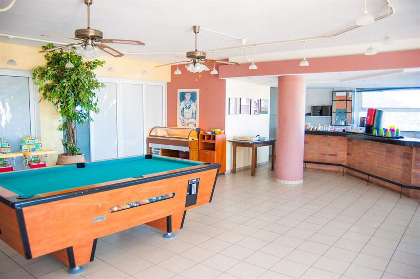 Best-Western-Sunshine-Village-Sports-and-Entertainment-32