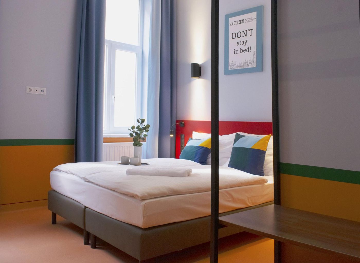 NETIZEN-Budapest-Centre-Hostel-Hotel-Room-27