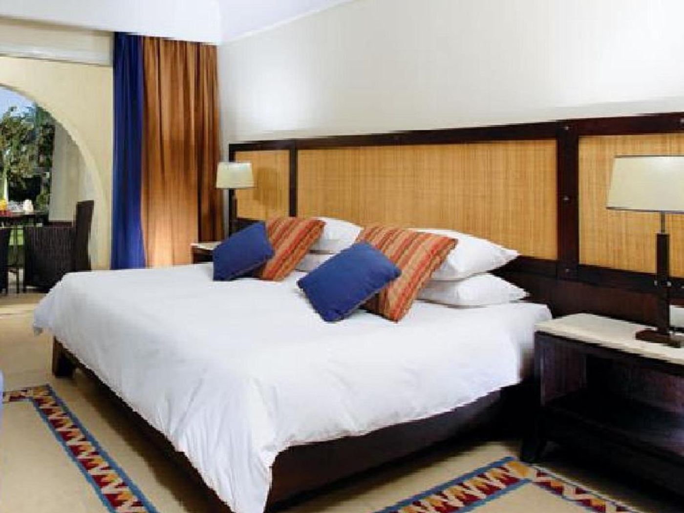 Grand-Rotana-Resort---Spa-Room-29