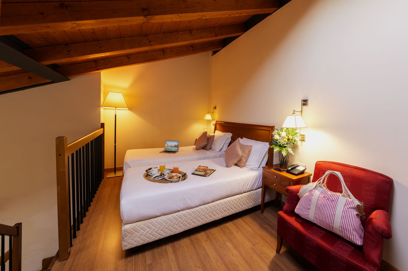 Venice-Resort-Airport-Hotel-Room-19