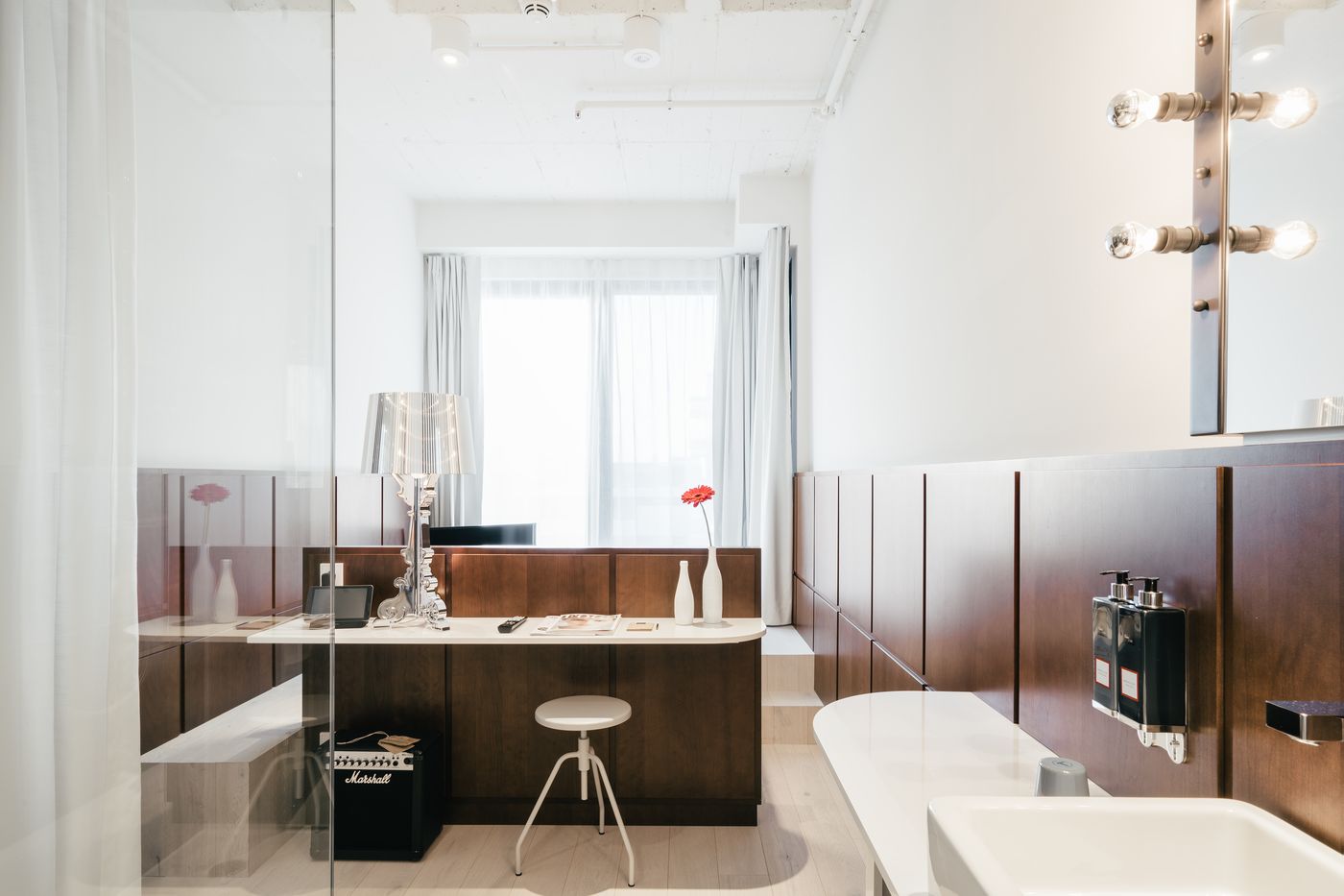 Ruby-Lilly-Hotel-Room-25