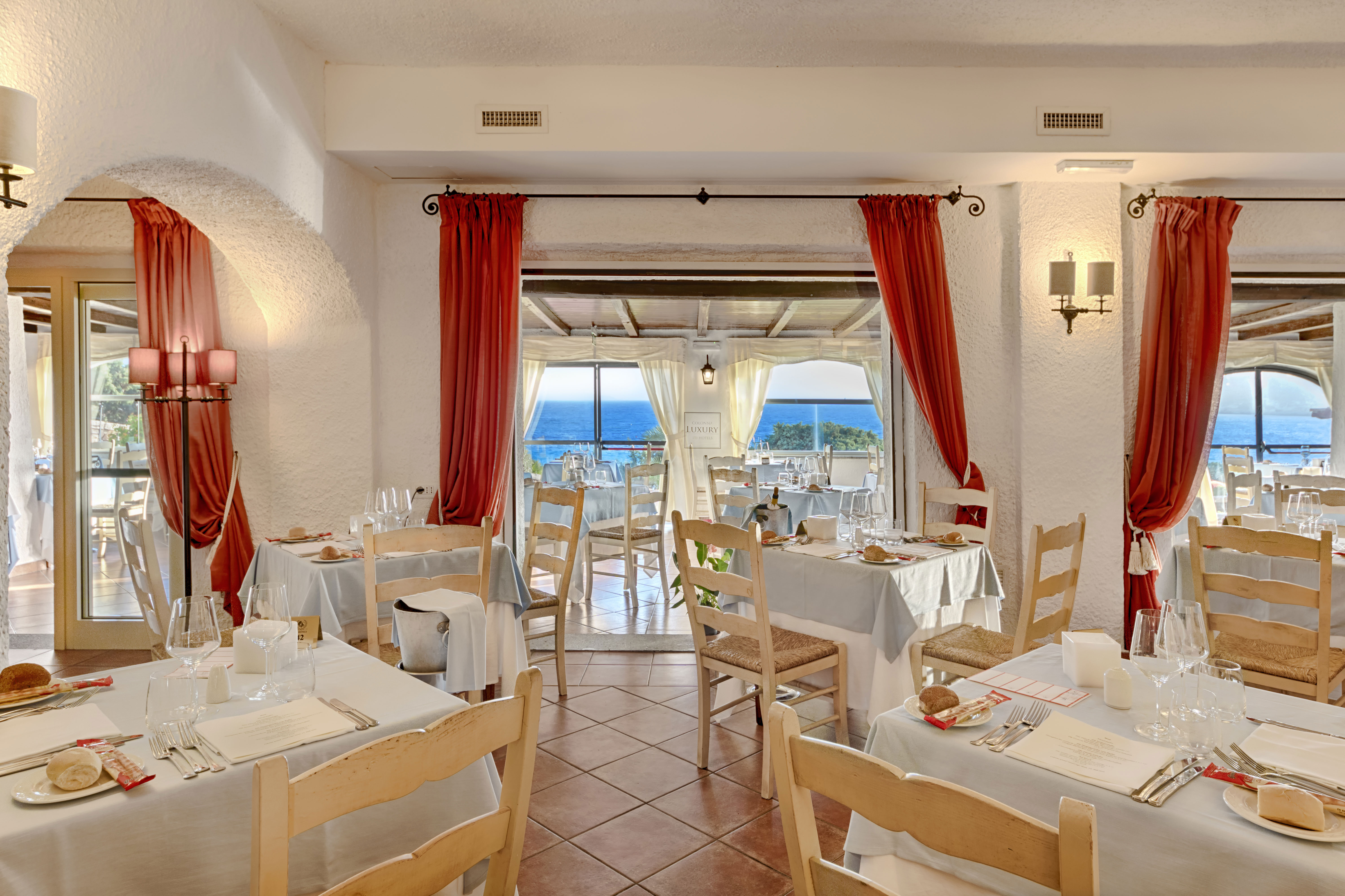 Colonna-Grand-Hotel-Capo-Testa-Restaurant-27