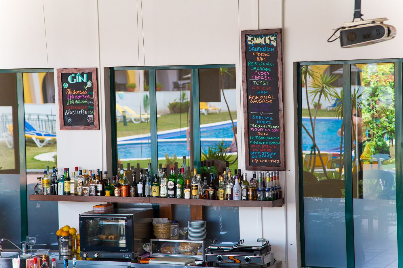 Dom-Fernando-Bar-6