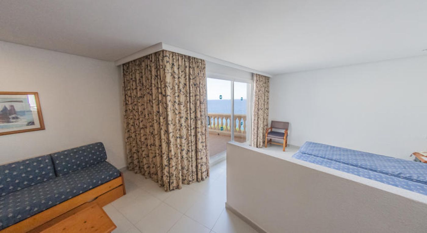 Valparaiso - Adults Only