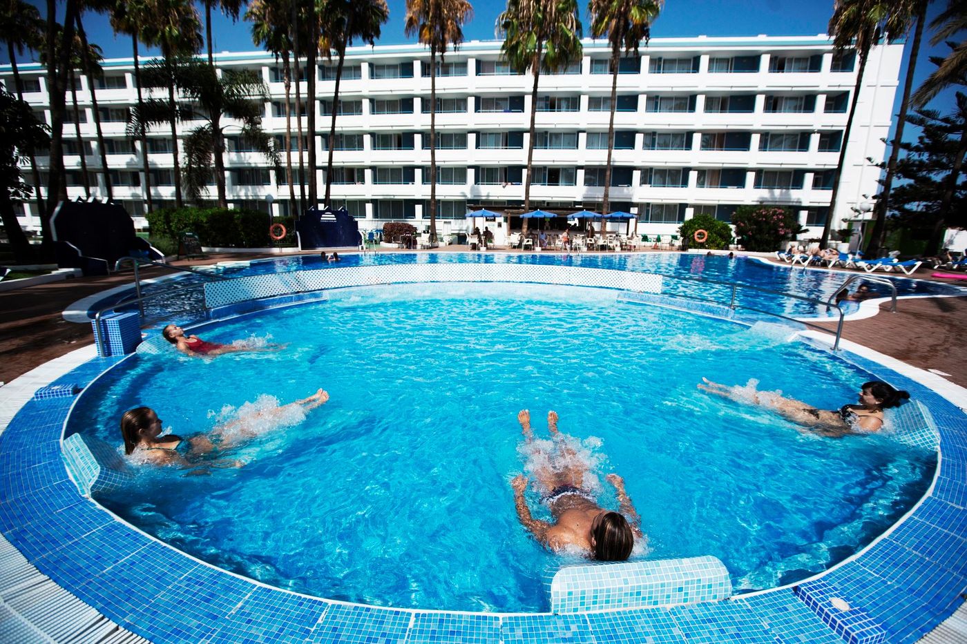 Playa-del-Sol-Apartments---Adults-Only-Pool-10