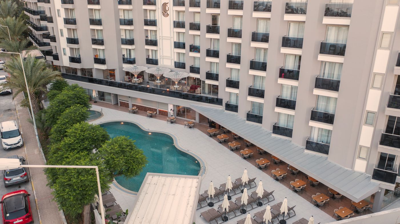 Kleopatra Dreams Beach