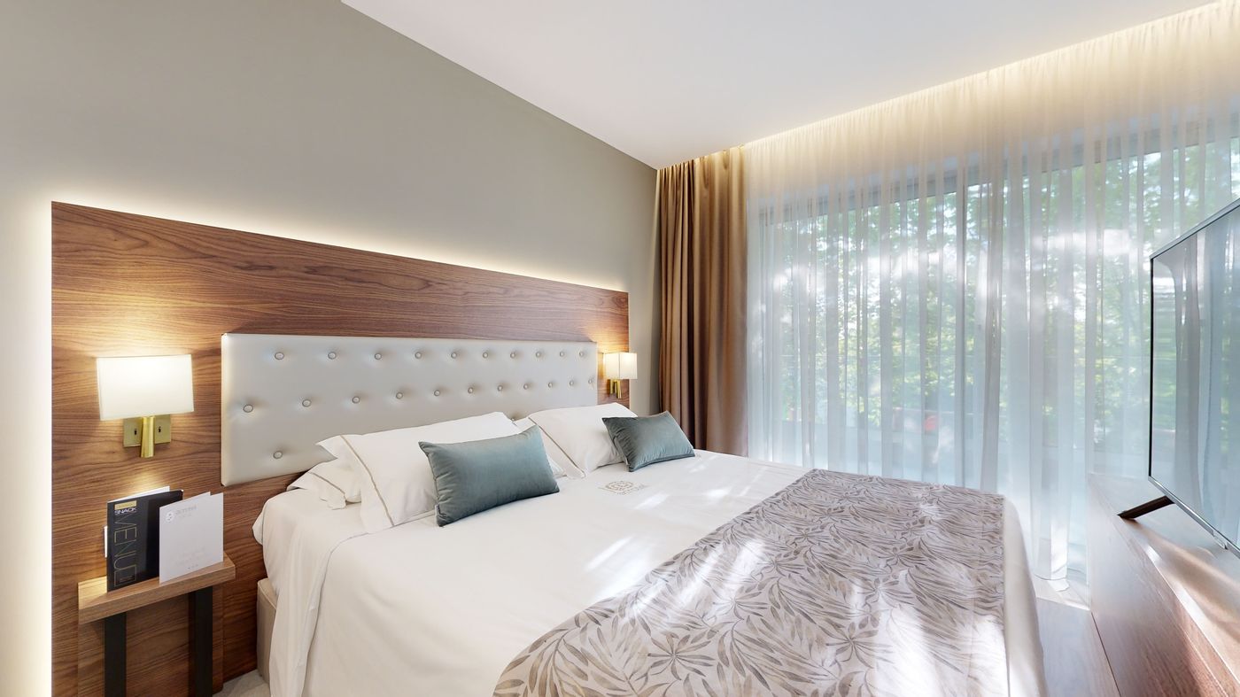 Athena-Pallas--Room-32