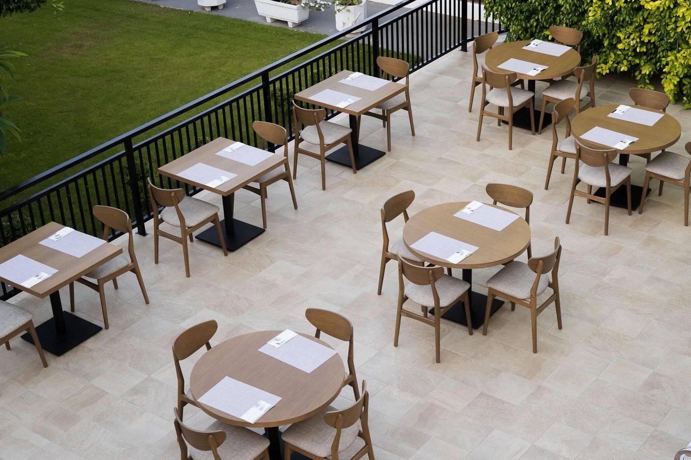 Malia-Holidays-Restaurant-19