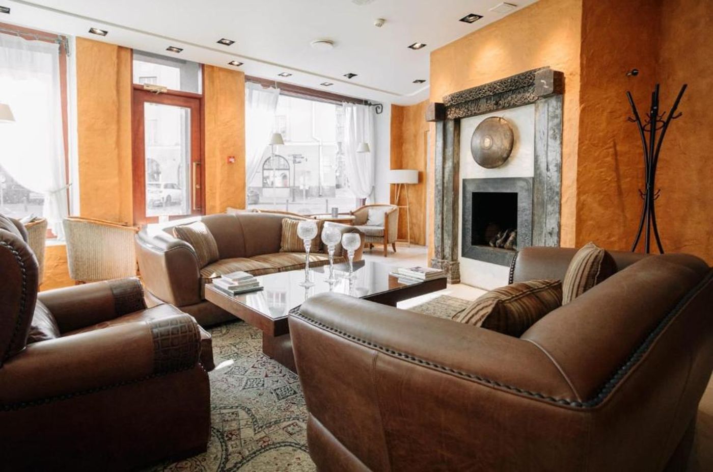 Rixwell-Collection-Savoy-Boutique-Hotel-Lobby-11