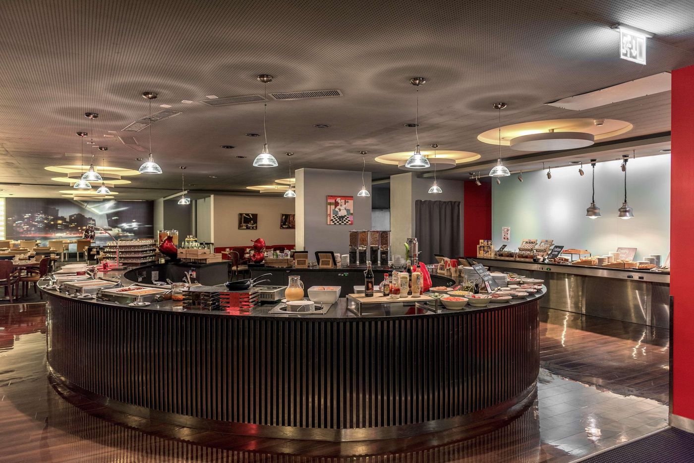 Hilton-Geneva-Hotel---Conference-Centre-Restaurant-27