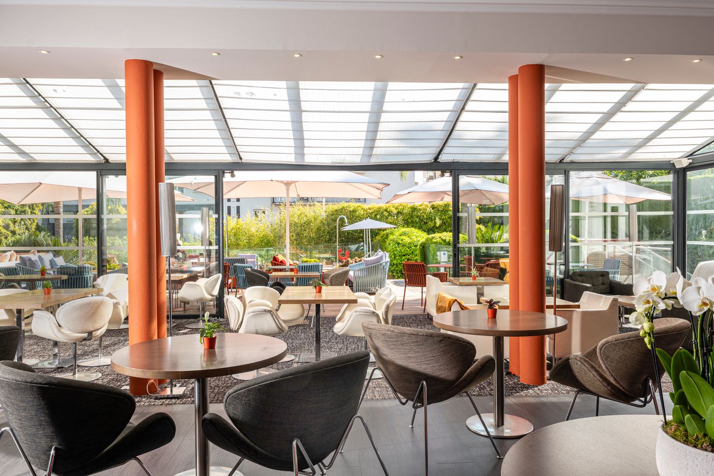 Le-Canberra-Lobby-58