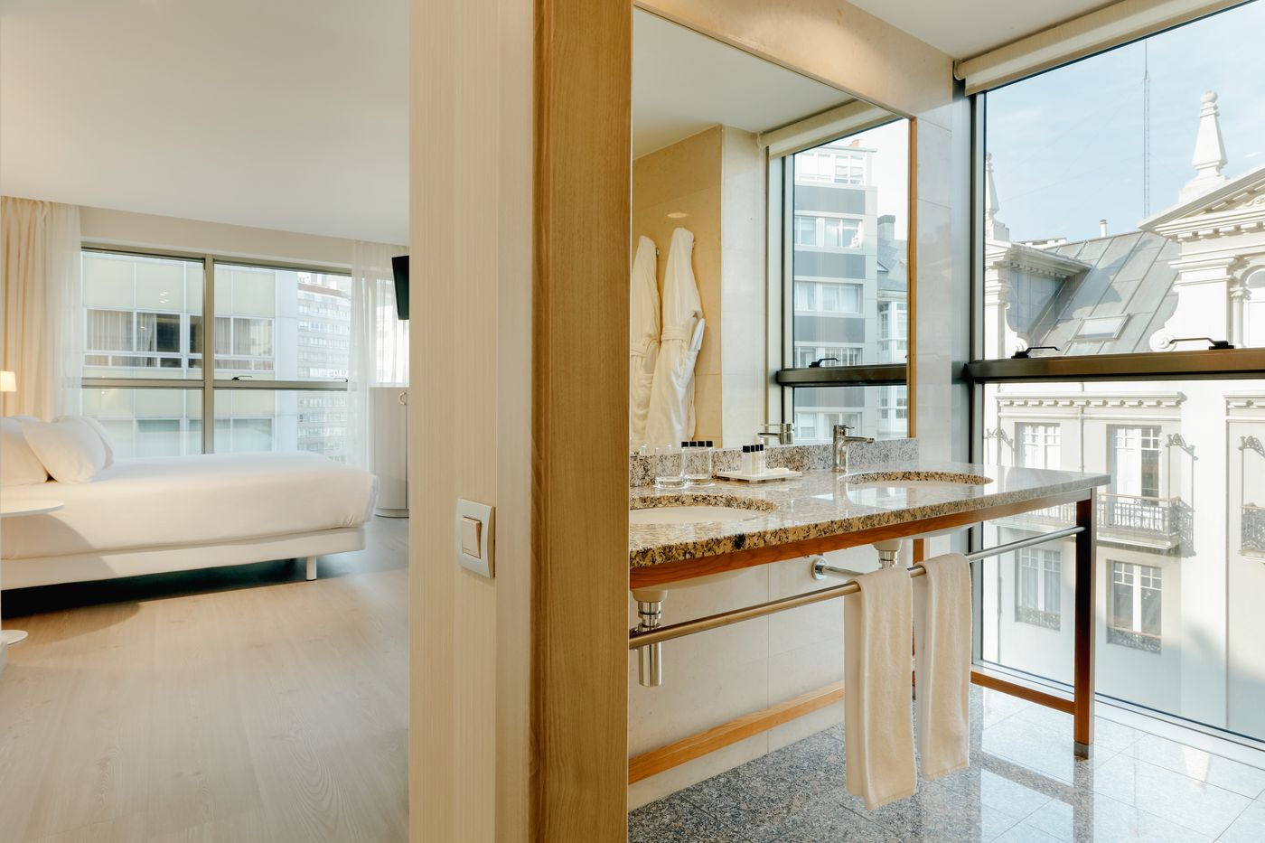 Hesperia A Coruña Centro-Spain-A CORUÑA-Room-10