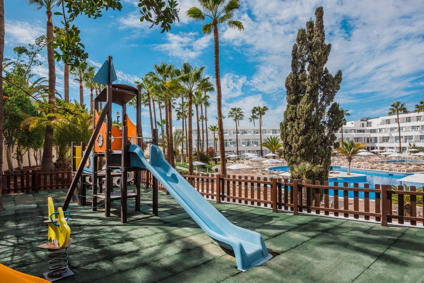 Iberostar-Las-Dalias-Sports-and-Entertainment-35