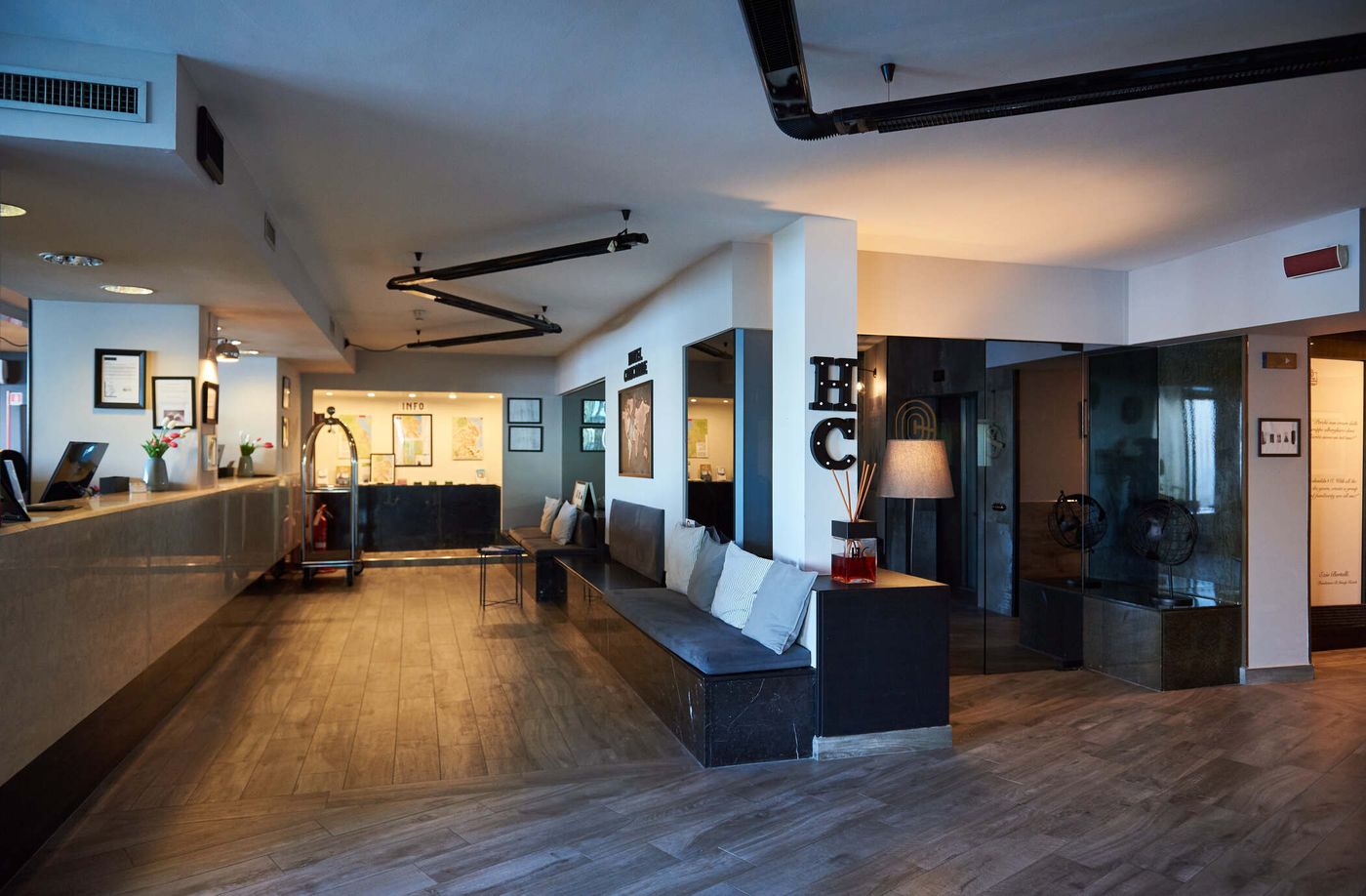 Concorde-Italy-ARONA-Lobby-7