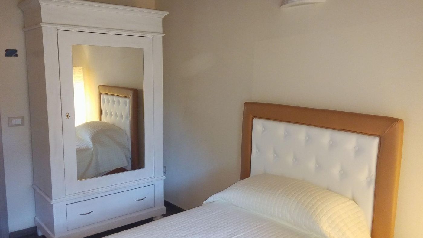 B-B-La-Bella-Lucca-Room-14