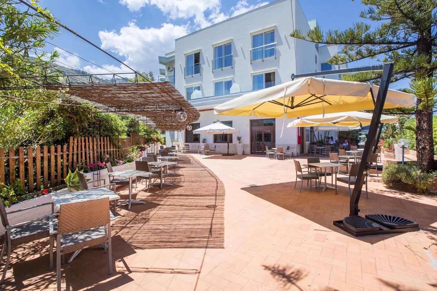 Hotel-Tourist-Terrace-19