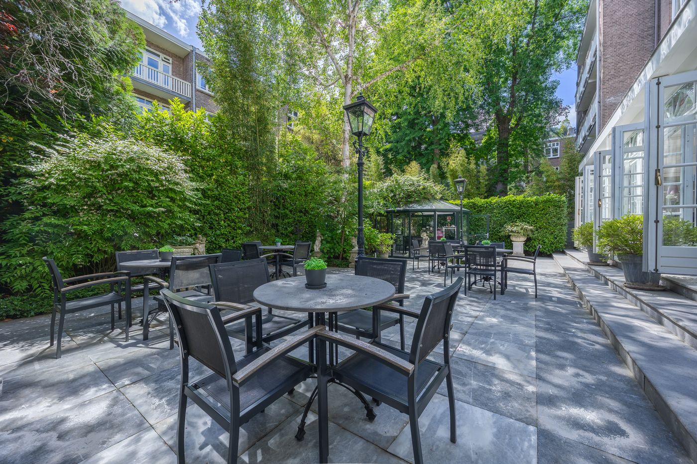 Apollofirst-Boutique-Hotel-Terrace-33