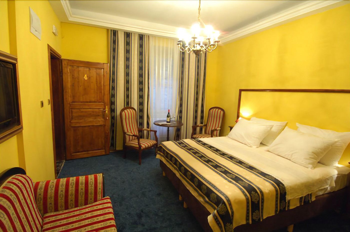 Hamlet-Bed---Breakfast-Room-15