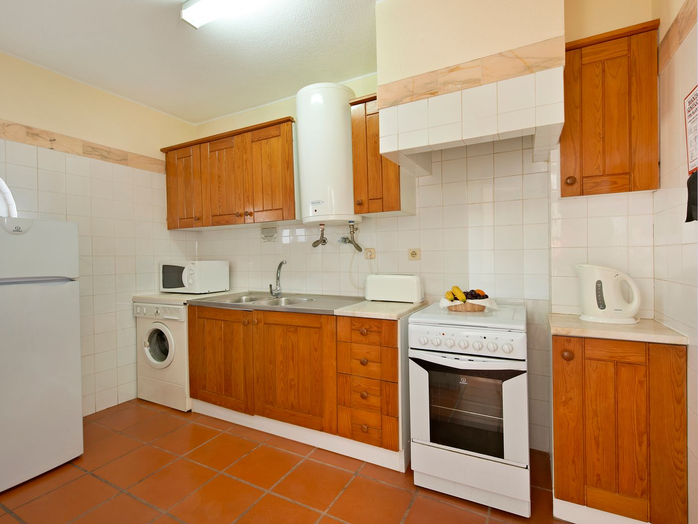 Cheerfulway Vila Alba