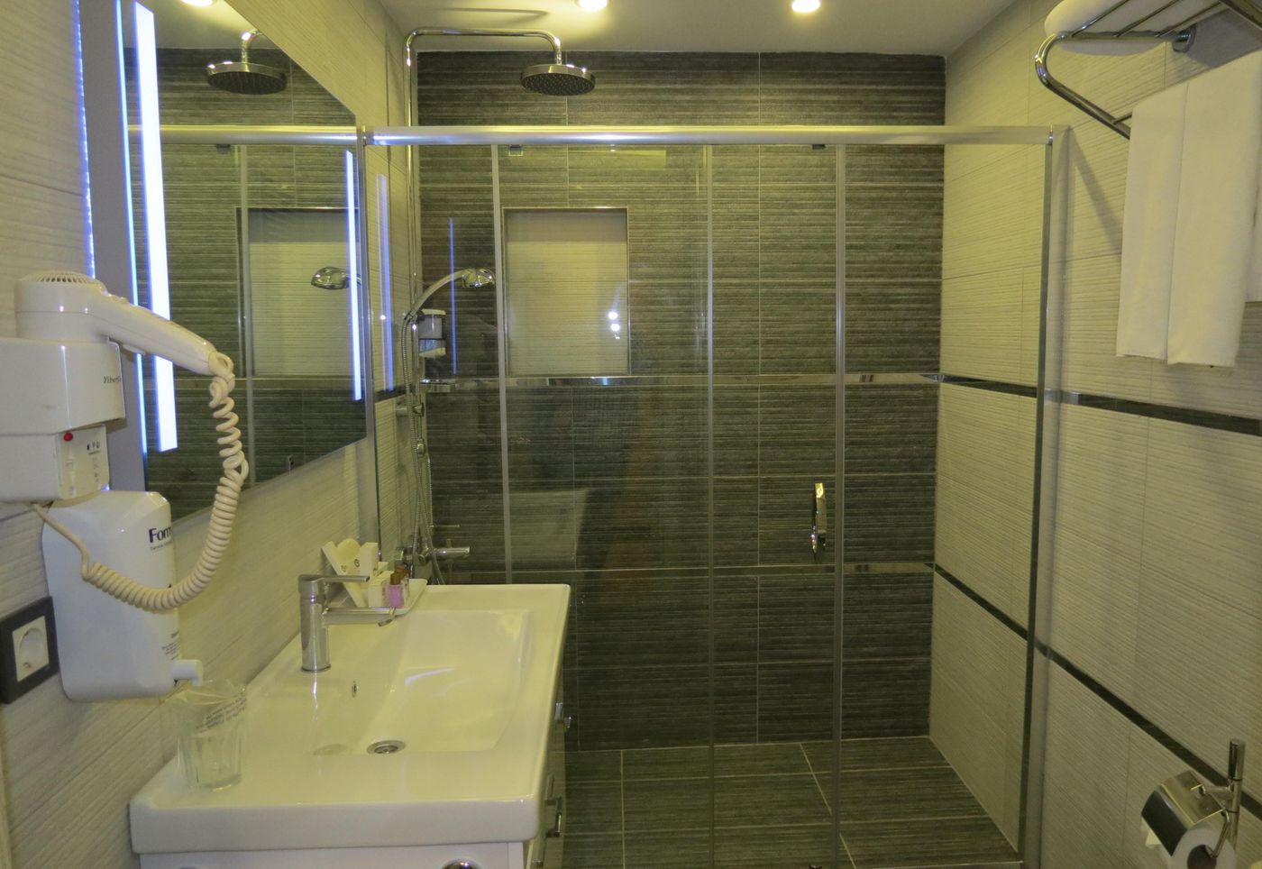 Tempo-Residence-Comfort-Room-28