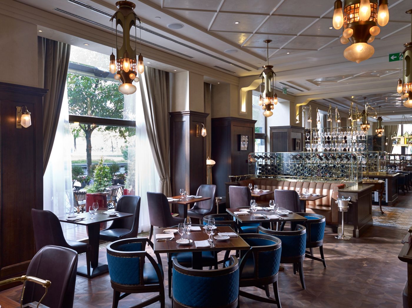 Four-Seasons-Hotel-Budapest-Restaurant-14