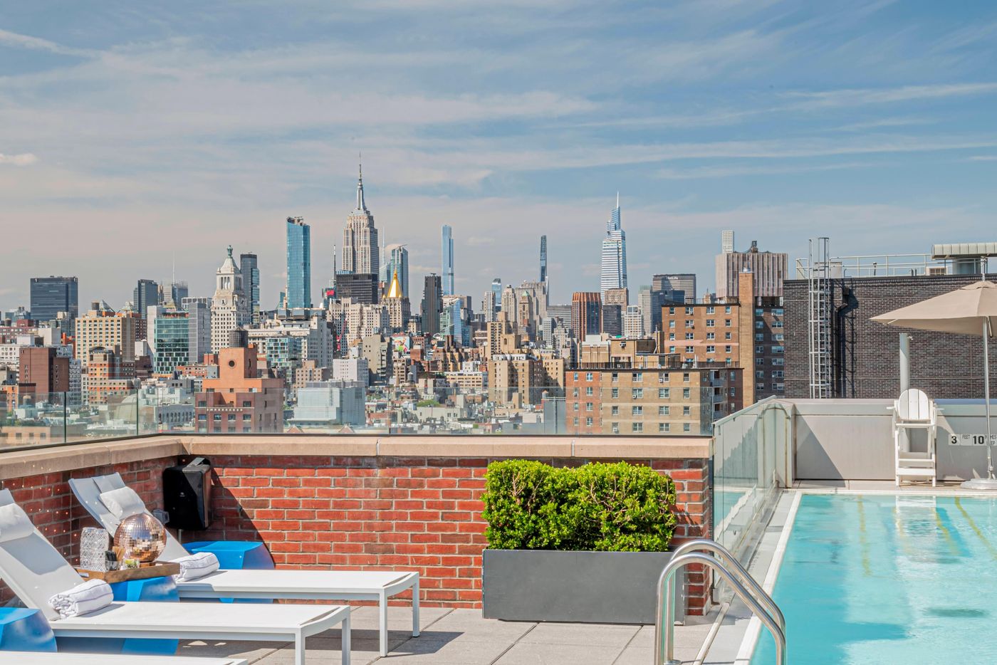 Hotel-Indigo-Lower-East-Side-New-York-Pool-70