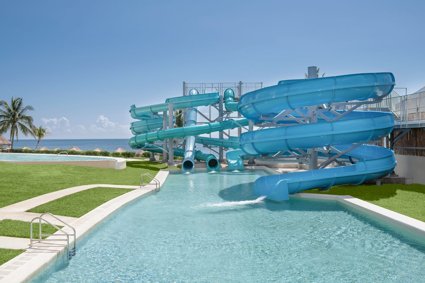 Secrets-Silversands-Riviera-Cancun-Pool-14