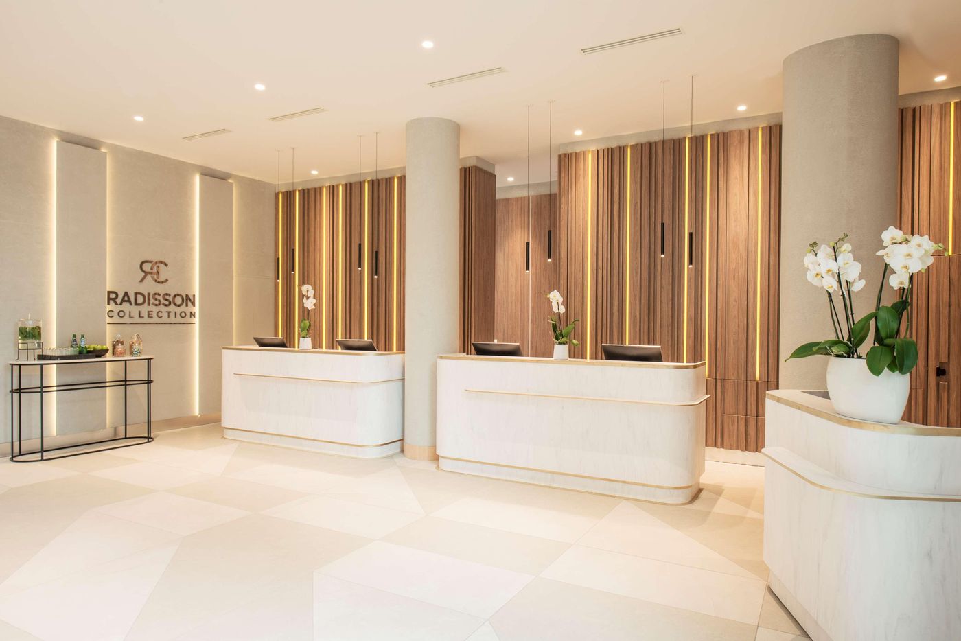 Radisson-Blu-Centrum-Lobby-33